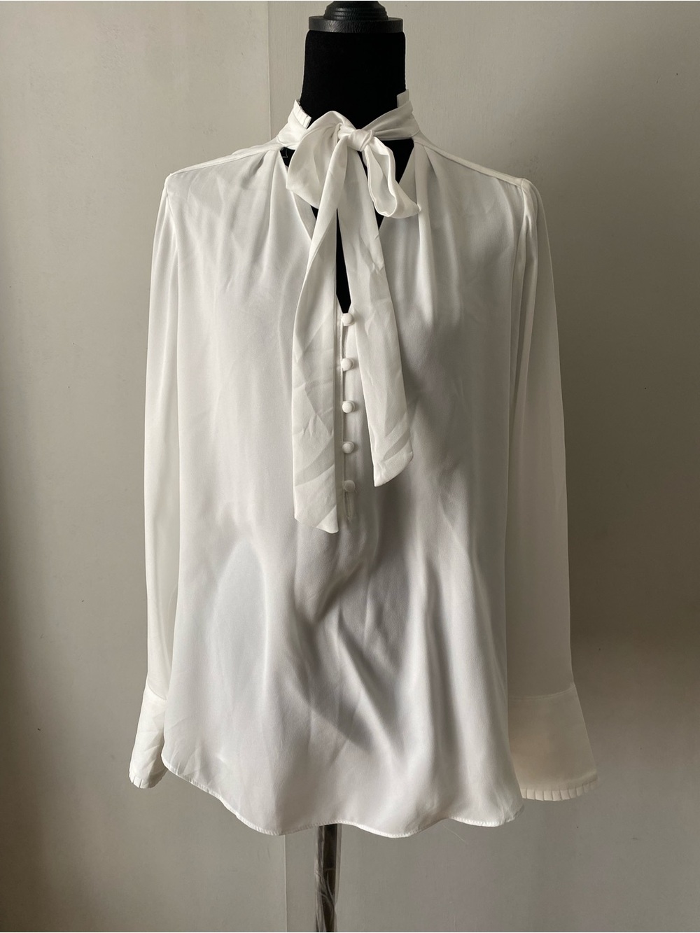 White House Black Market White Tie-Neck Long-Sleeve Blouse
